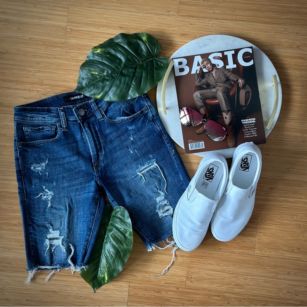 Express Medium Blue 10" Stretch Distressed Denim Shorts